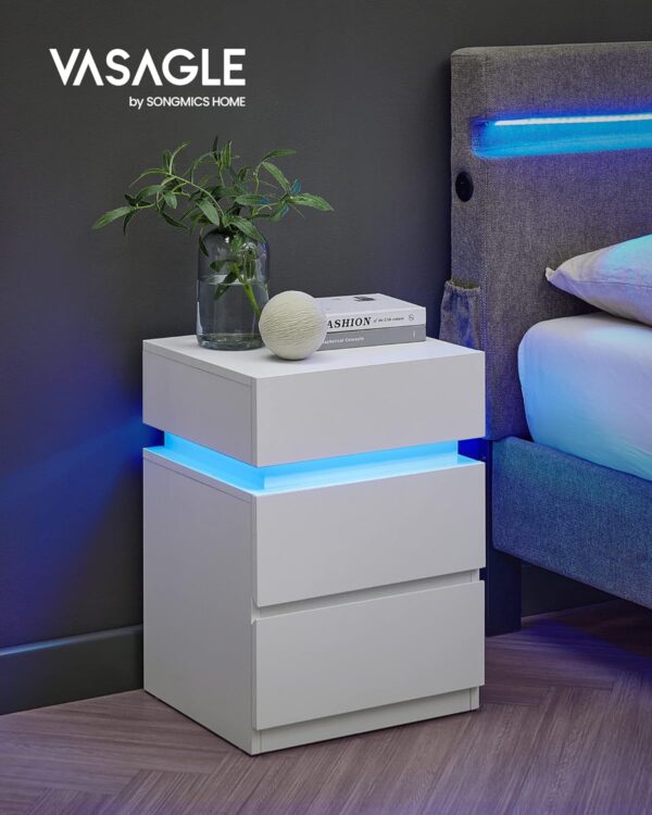 Mesa de cabeceira VASAGLE, com faixa de LED multicolorida ajustável, 3 gavetas, mesa lateral de estilo moderno, 35 x 40 x 55 cm, branco LET630T10 - Image 9