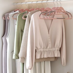 Plastic Clothes Hangers